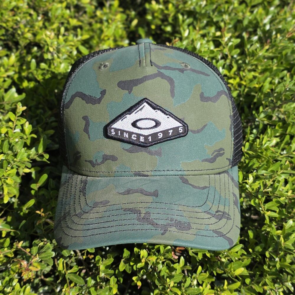 NEW! Oakley Peak Hat Snapback Baseball Cap Patch Logo Camo Hunter